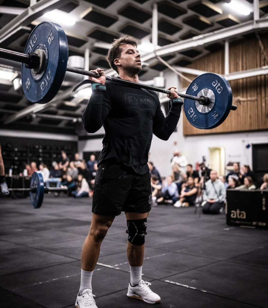 Henrik Negård er profesjonell utøver i CrossFit og Functional Fitness. Funksjonell trening hjemme og på gym er i vinden